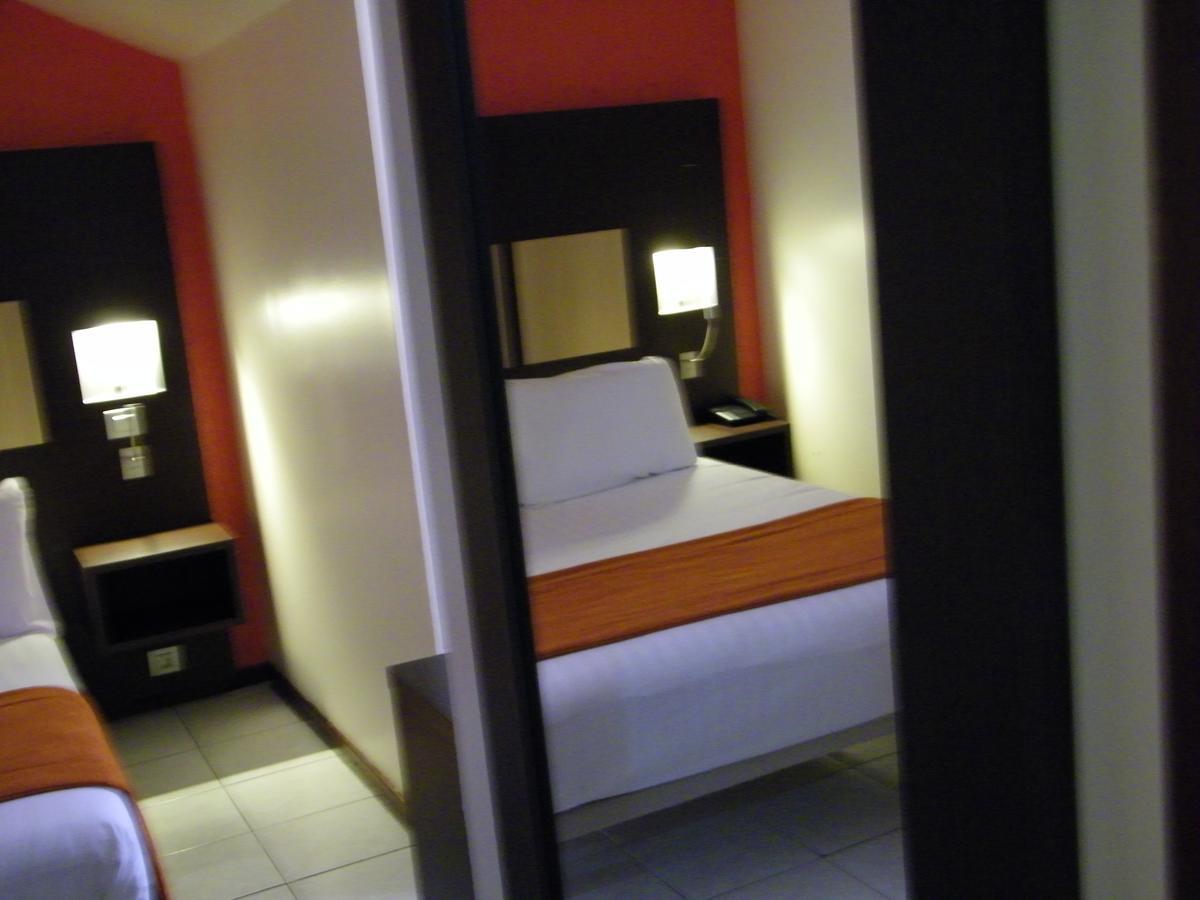 Central Hotel Cayenne Ngoại thất bức ảnh
